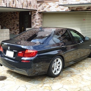 検査3年12月528iMスポーツ 6気筒モデル/デイライト/ブラックレザー/HDDナビ/idrive/地デジ/バックカメラ/パドルシフト/クルコン/点検記録/ETCの画像