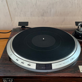 レコードプレーヤーの画像