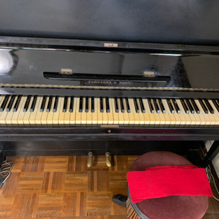 アップライトピアノの画像