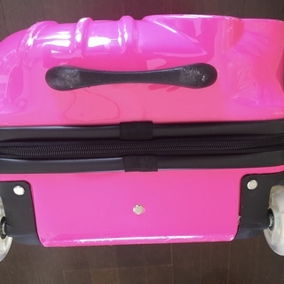 【取引完了】ハローキティ　スーツケース　キャリーケース　キャリーバッグ　ピンク　の画像