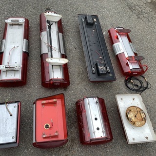 パトランプ　パトライト　赤色灯　散光式警光燈　まとめてたくさん　の画像