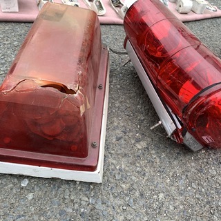 パトランプ　パトライト　赤色灯　散光式警光燈　まとめてたくさん　の画像