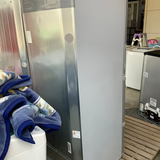 ノンフロン冷凍冷蔵庫 SHARP 2017年 350Lです^ - ^