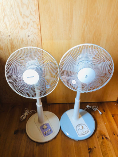 【中古】扇風機　2台　高さ調整可能　首振り機能　タイマー付き