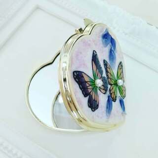 【胡蝶と藤の花のコンパクトミラー作り】1000円～1500円☆加古川「かこむ」の画像