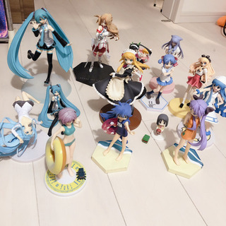 フィギュア沢山アニメグッズ　エヴァ 初音ミクなど