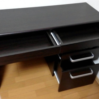 大塚家具のデスクの画像