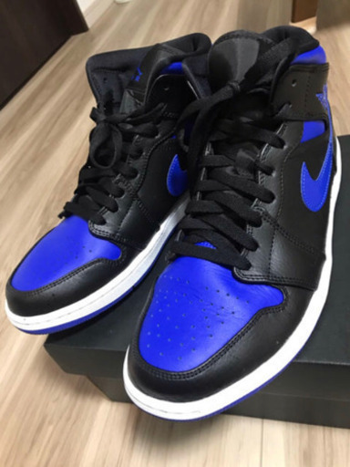 NIKE エアジョーダン　MID