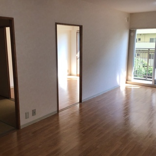 イオン横で買い物便利！映画館でレイトショーを見て3分後にはお部屋に。