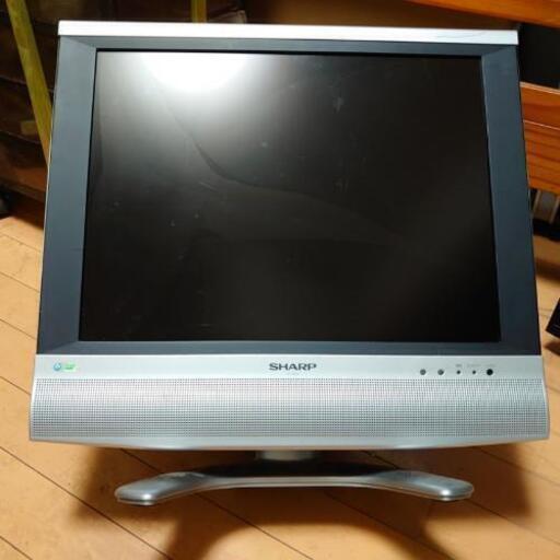 古いテレビですが、