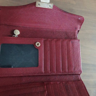 バランシアター　ワニ柄　赤　長財布の画像