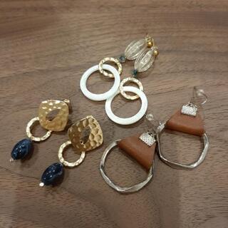 ハンドメイド　ピアス