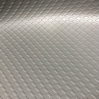 グレーの椅子の画像