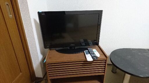 日立　2010 テレビ　26型　テレビ台つき