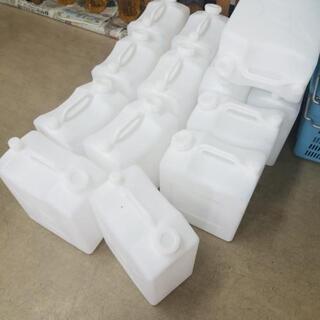 10リットル水缶の画像