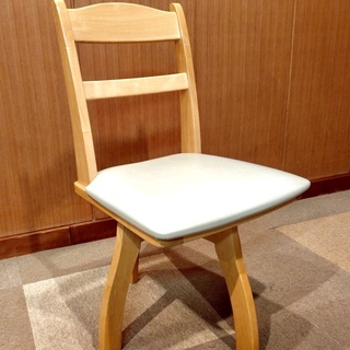 ❣️回転チェア２脚お売りします❣️