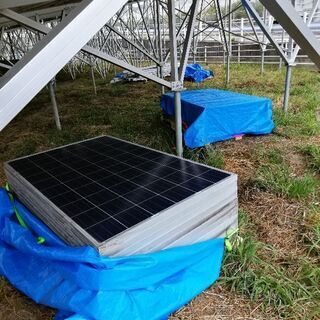 【終了】ソーラーパネル255W-1枚当たり、2枚以上で。 (紀の川市)