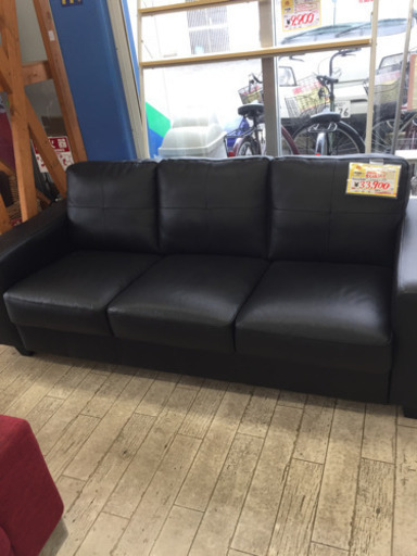 7/21東区和白  定価¥128,000  IKEA  3Pソファ 本革張り  高級レザー  高級感がある素材 シンプル
