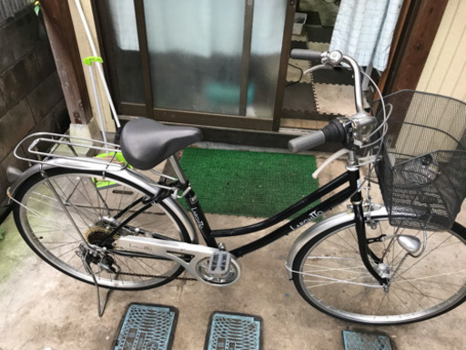 27インチ６段ギア付き自転車 黒