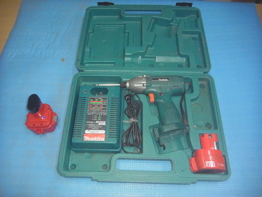 マキタ 充電式 12V インパクト ドライバ （ジャンク品）