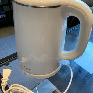 電気ケトル　1.0L