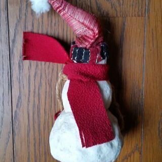 雪だるまの置物の画像