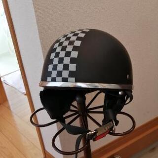 半ヘルメットの画像