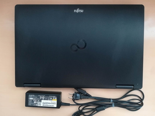 (お打合せ中)ノートパソコンB 富士通 LIFEBOOK A561/C CPU:core i5 メモリ:4GB HDD:320GB O