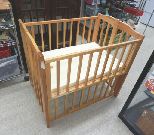 木製ベビーベッド 95×68×88 おりたたみ ヤトミ ハピネスベッド コンパクト マットレス付き 折り畳み 折りたたみ 収納 小さめ ペイペイ対応 札幌市西区西野