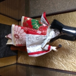 オルゴール付きひえつき人形の画像