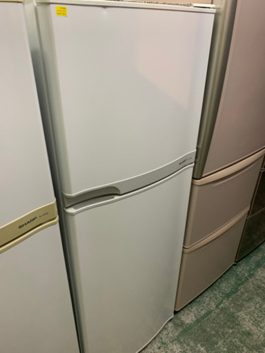 SHARP 大型2ドア　225L 冷凍冷蔵庫　中古　2007年製