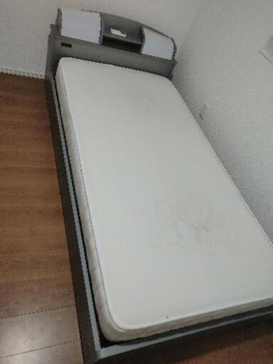 中古シングルベッド売ります