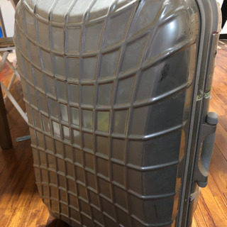 スーツケース？キャリーバッグ？