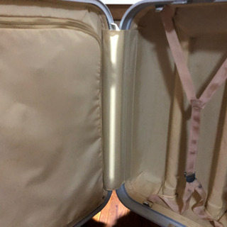 スーツケース？キャリーバッグ？の画像