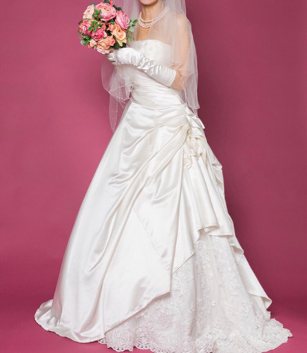 ご相談中　ウエディングドレス　プリンセスタイプ　綺麗