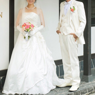 ご相談中　ウエディングドレス　プリンセスタイプ　綺麗の画像