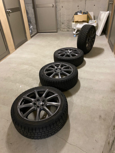 スバルレガシィ冬タイヤホイール付き