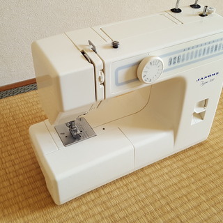 【ちょっと値下げしました】 ミシン　お譲りします　8/1以降の画像