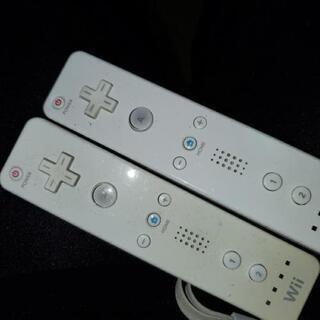 Wii　リモコン×2 の画像