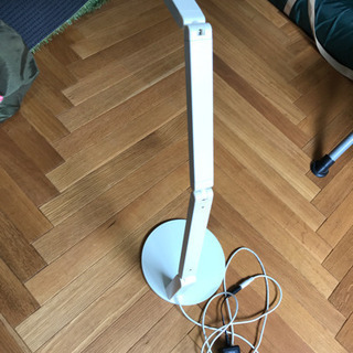 無印良品 LEDスタンド