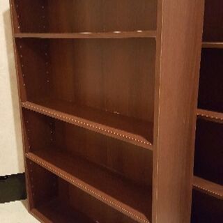 CDや本棚にも成ります。綺麗ですよ。