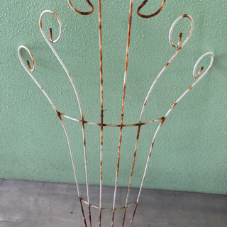 トレリス 、オベリスク、計3点白とシャビーなもの レトロ ガーデニングの画像