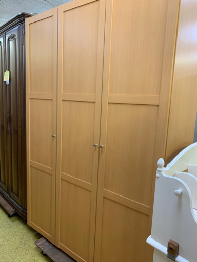 ワードローブ 幅134cm 3枚扉 引出し 収納家具 整理  衣類収納