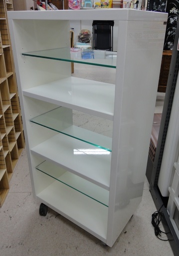 Karimoku/カリモク 6段収納棚 ガラス棚あり キャスター付 ホワイト【ユーズドユーズ名古屋天白店】J218
