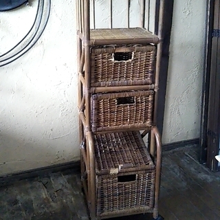 ★次回４月２３日★無料お渡し★輸入家具★大きいです★木製・籐（？...