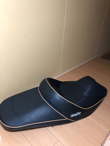 ヤマハ　マジェスティ125 DCRシート　破れなし