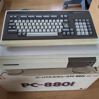 ジャンクのPC-8801の画像