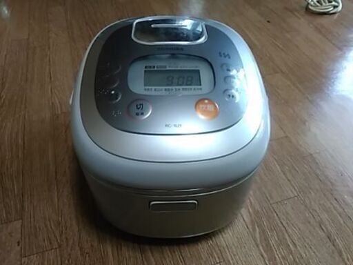 TOSHIBA RC-10ZE[IH炊飯器（5.5合炊き）