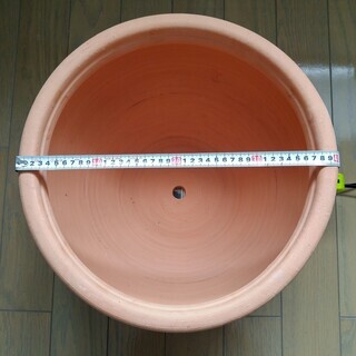 中型　テラコッタ鉢　４０㎝
