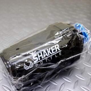 新品　未使用品　シェイカーボトル　680ml　ブルー　飲み口・キャップ・バネ・カップ・ポケットケース・収納コップの画像